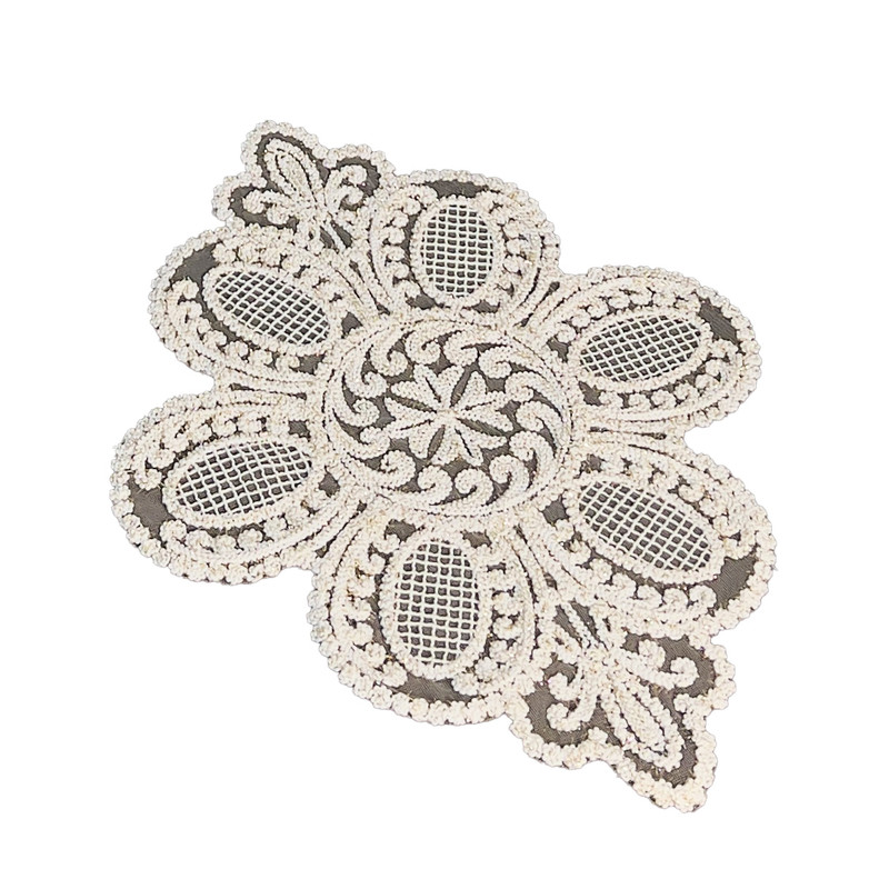 رومیزی مدل عسلی طرح صدف سایز 45*35 سانتی متر